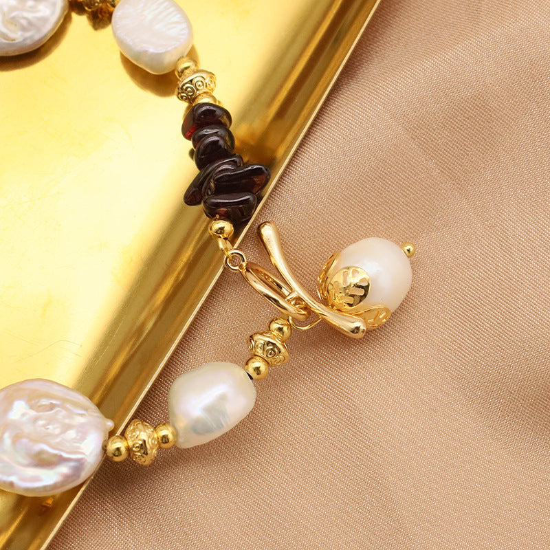 Bracelet en grenat baroque naturel, design élégant et haut de gamme, accessoire tendance.