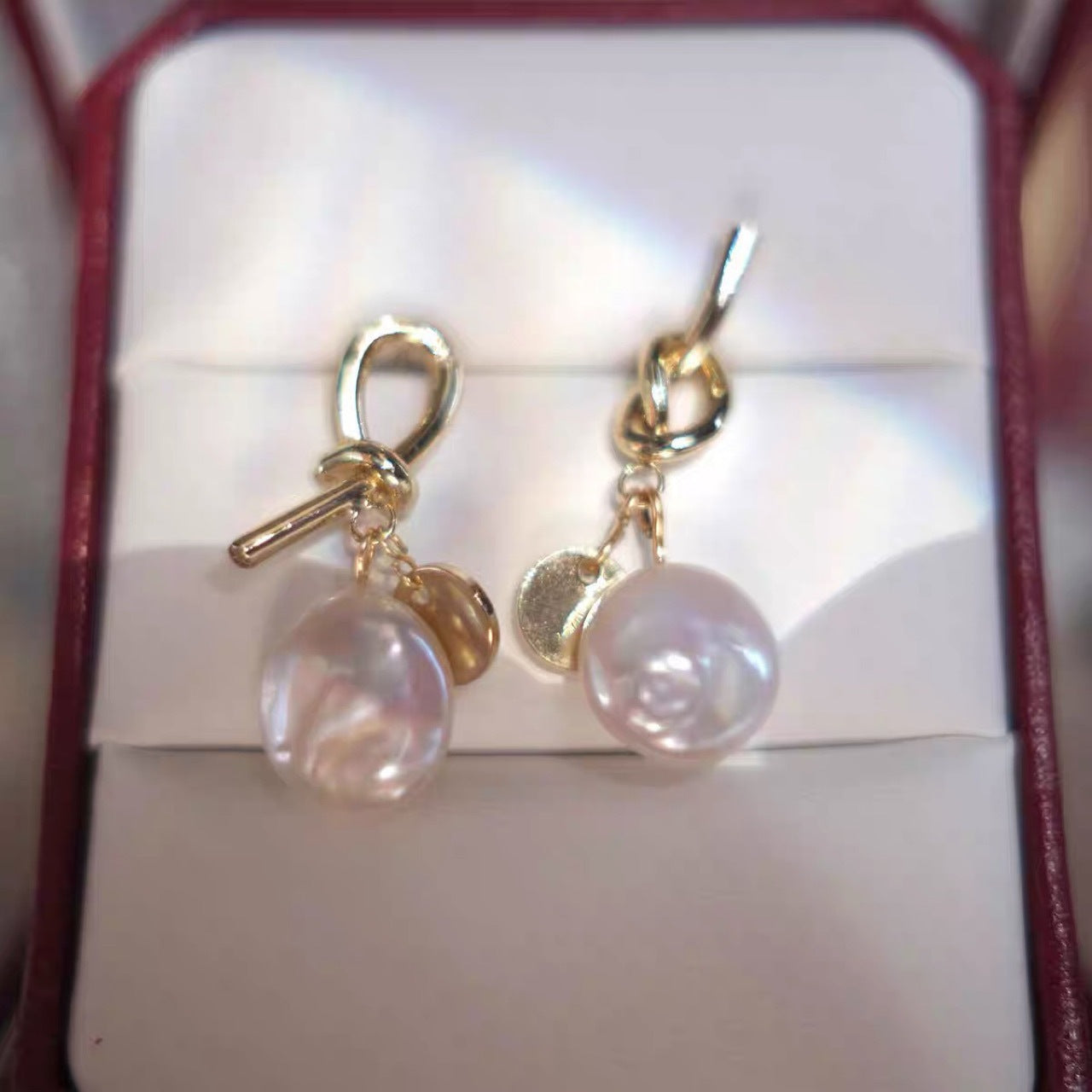 Boucles d'oreilles en perles de culture baroques naturelles, en métal vintage, avec une sensation haut de gamme, accessoires d'oreilles de niche en gros