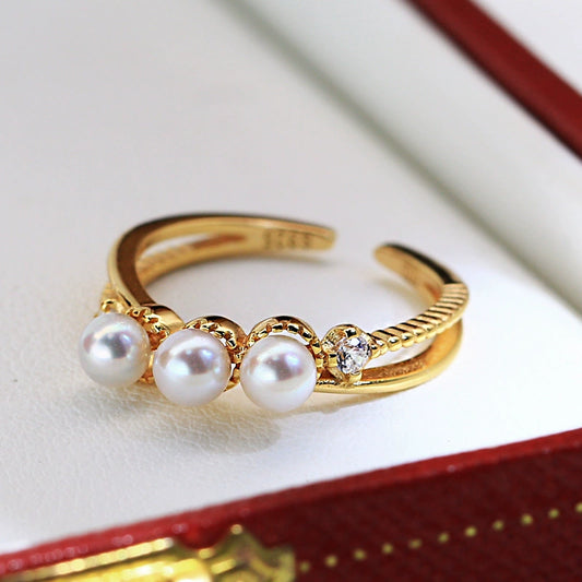 Bague Su Mang Jewelry en argent sterling S925 ornée de plusieurs perles. Offrez-vous des perles d'eau douce naturelles de 3 à 4 mm.