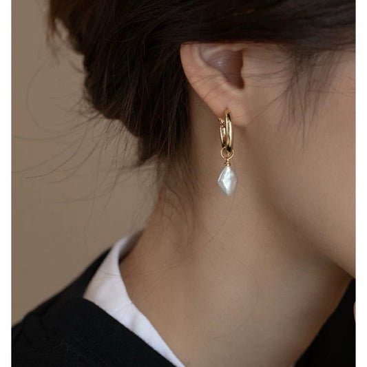 Boucles d'oreilles en perles baroques en forme de losange naturelles pour femmes, tendance unique, pendentifs élégants, nouvelle collection 2024, best-seller.