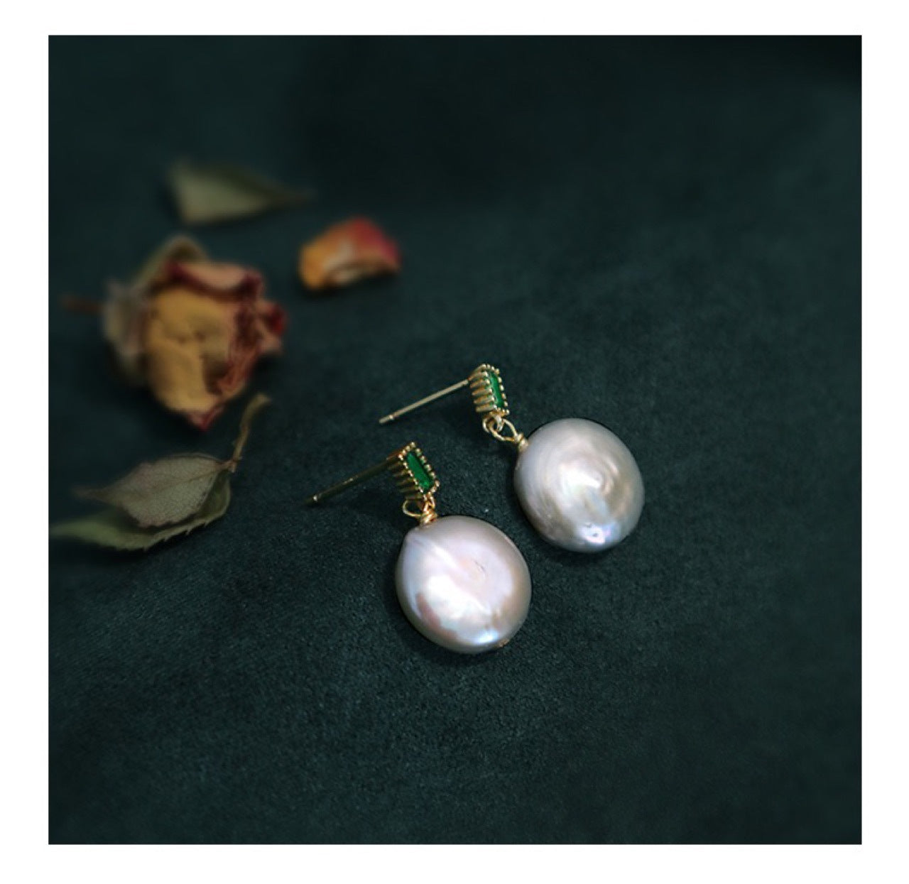 Boucles d'oreilles en perles d'eau douce baroques naturelles pour femmes, accessoires d'été, design gris, clous d'oreilles en forme de disque rond atypique