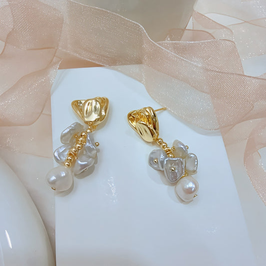 Nouveaux boucles d'oreilles en perles baroques irrégulières avec motifs floraux naturels, élégantes et longues en argent碎