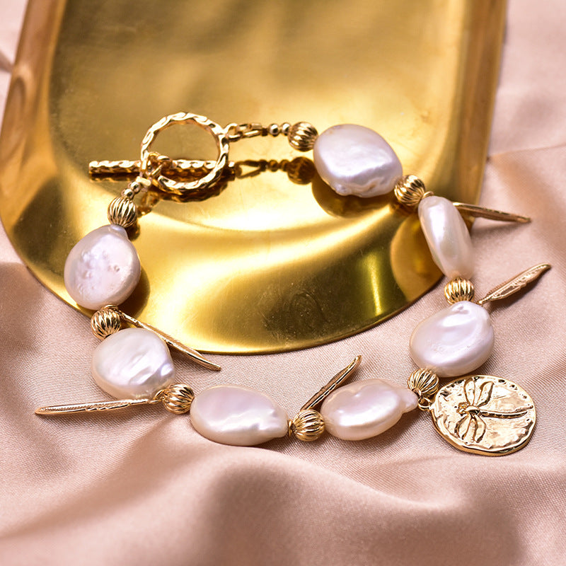 Bracelet en perles baroques naturelles pour femmes, style ins, avec pièces de monnaie, design original, accessoires faits à la main