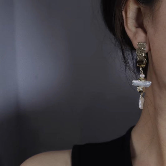 Mode européenne et américaine, perles baroques naturelles, design de niche, style froid et minimaliste, boucles d'oreilles tendance et cool, coréen