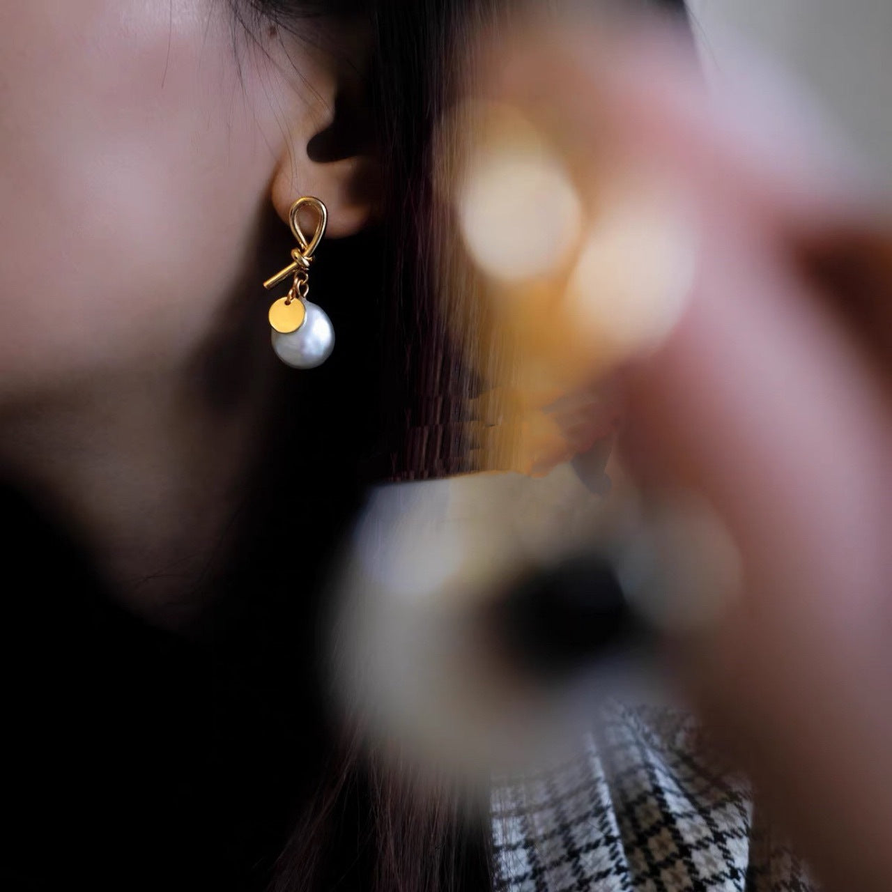 Boucles d'oreilles en perles de culture baroques naturelles, en métal vintage, avec une sensation haut de gamme, accessoires d'oreilles de niche en gros