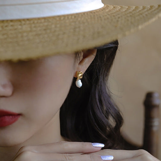 Boucles d'oreilles en perles de riz baroque irrégulières pour femmes, style français, douces, asymétriques, vintage, AB