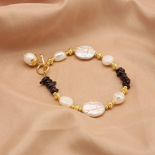 Bracelet en grenat baroque naturel, design élégant et haut de gamme, accessoire tendance.