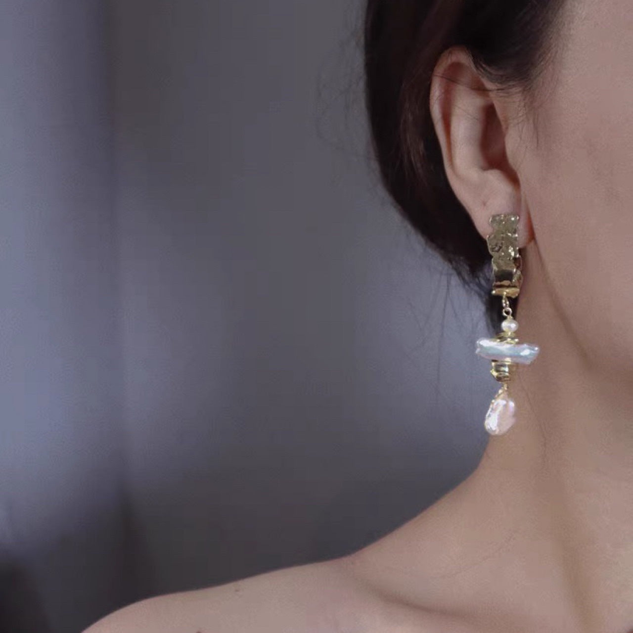 Mode européenne et américaine, perles baroques naturelles, design de niche, style froid et minimaliste, boucles d'oreilles tendance et cool, coréen