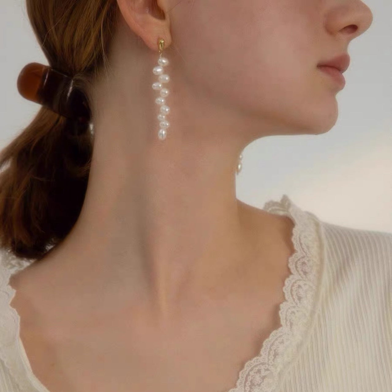 Boucles d'oreilles en perles d'eau douce naturelles, longues, en perles baroques irrégulières, style rétro, lignes minimalistes, clous d'oreilles avec aiguille en argent