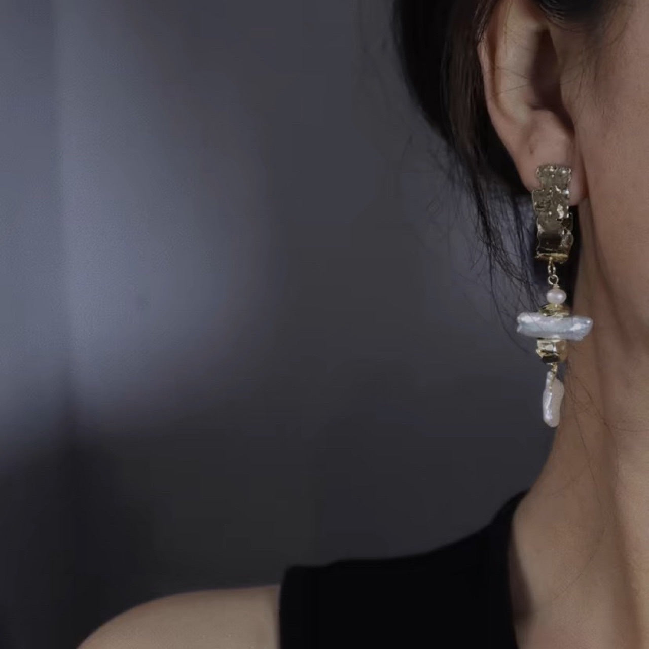 Mode européenne et américaine, perles baroques naturelles, design de niche, style froid et minimaliste, boucles d'oreilles tendance et cool, coréen